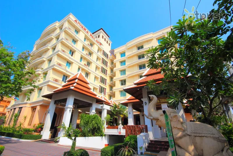 Фото отеля Aiyara Palace Hotel 3* Паттайя Таїланд екстер'єр та басейни