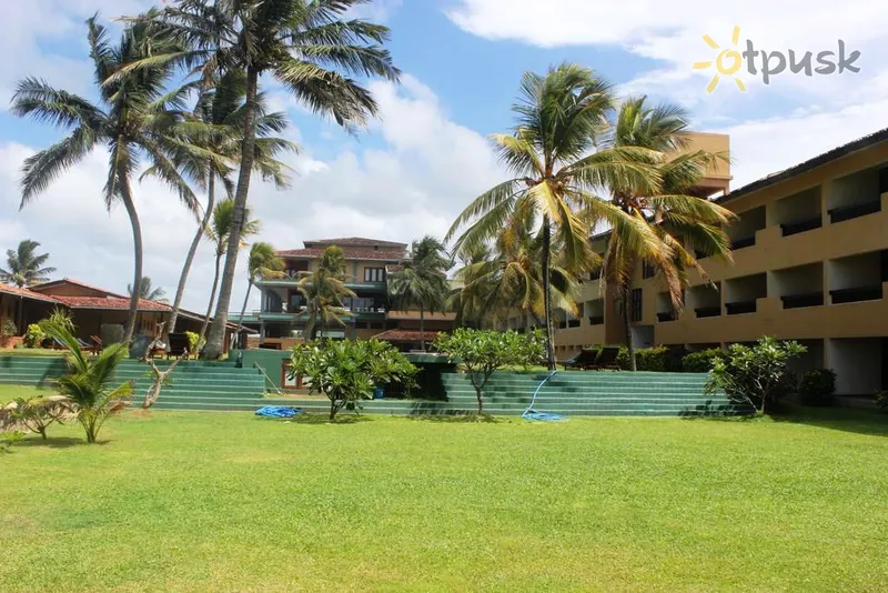 Фото отеля Club Koggala Village 3* Коггала Шри-Ланка экстерьер и бассейны
