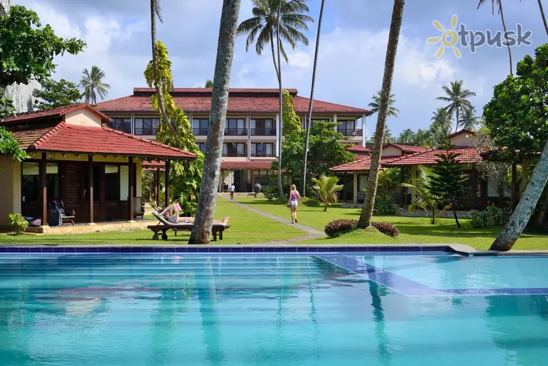 Фото отеля Weligama Bay Resort 4* Велигама Шри-Ланка экстерьер и бассейны