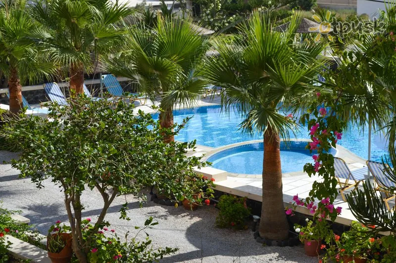 Фото отеля Castro Hotel 2* о. Санторіні Греція екстер'єр та басейни
