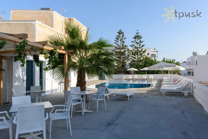 Фото отеля Iris Boutique Hotel 3* о. Санторіні Греція екстер'єр та басейни