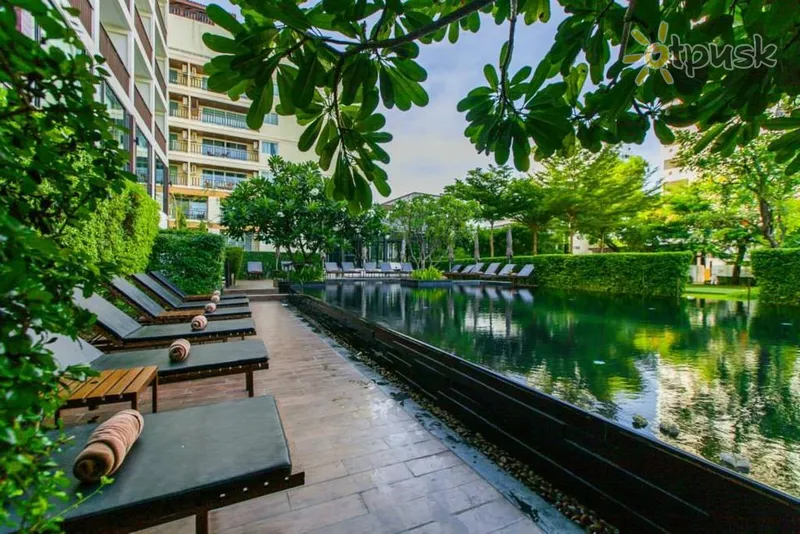 Фото отеля Fifth Jomtien Pattaya 4* Паттайя Таїланд екстер'єр та басейни