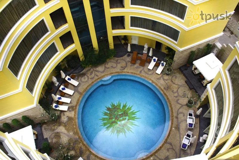 Фото отеля Four Seasons Place 4* Pataja Tailandas išorė ir baseinai