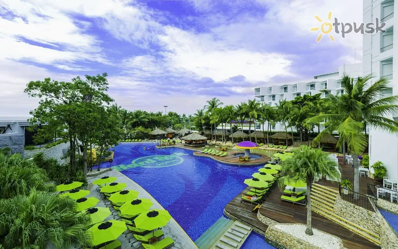 Фото отеля Hard Rock Hotel 4* Паттайя Таиланд экстерьер и бассейны