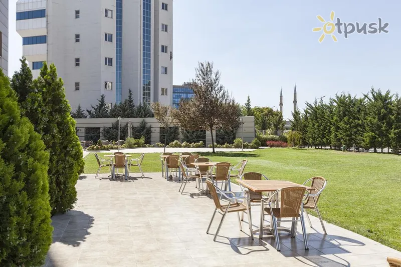 Фото отеля Ibis Kayseri 3* Ерджієс Туреччина екстер'єр та басейни