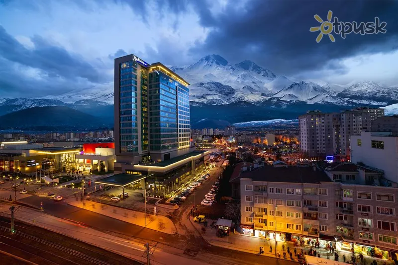 Фото отеля Radisson Blu Hotel Kayseri 5* Эрджиес Турция экстерьер и бассейны