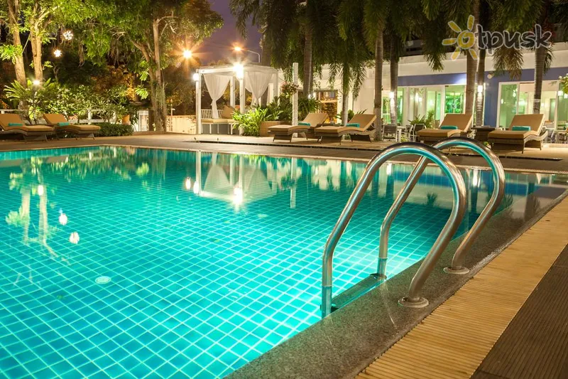 Фото отеля Hill Fresco Pattaya Hotel 3* Паттайя Таиланд экстерьер и бассейны