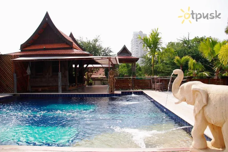 Фото отеля Inrawadee Resort 3* Паттайя Таїланд екстер'єр та басейни