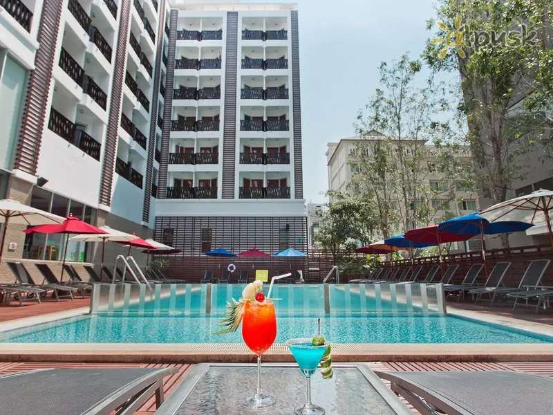 Фото отеля Ibis Pattaya 3* Паттайя Таїланд екстер'єр та басейни