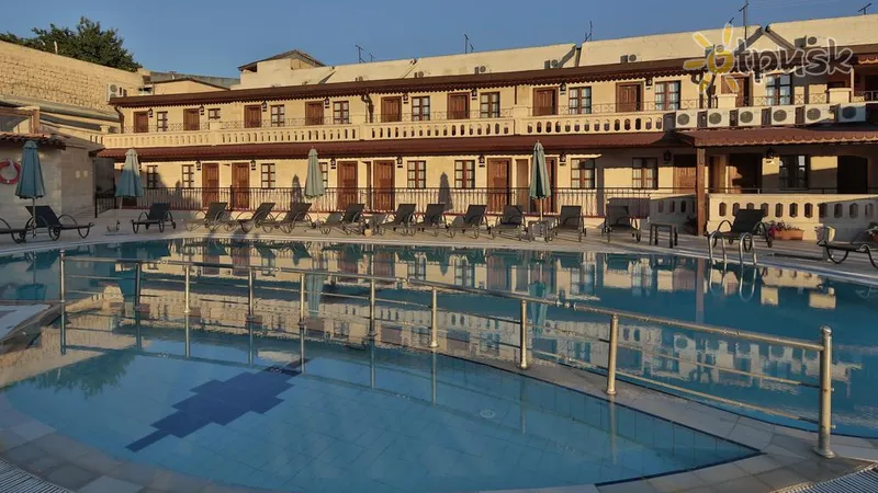 Фото отеля Burcu Kaya Hotel 4* Каппадокія Туреччина екстер'єр та басейни