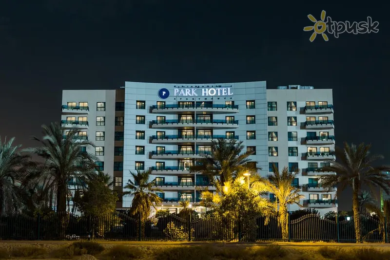 Фото отеля Park Hotel Apartments 3* Дубай ОАЭ экстерьер и бассейны