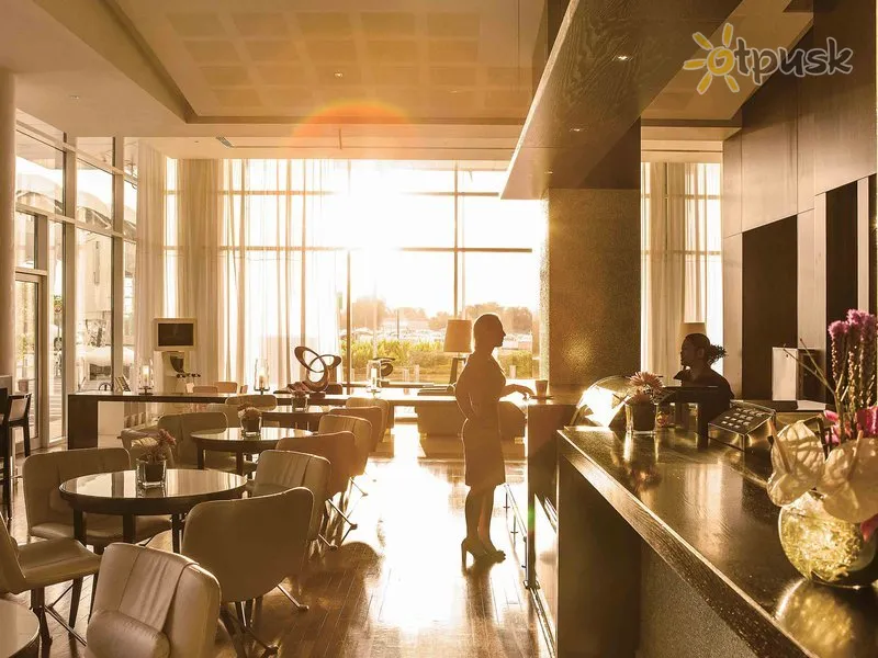 Фото отеля Novotel World Trade Centre 4* Дубай ОАЭ бары и рестораны