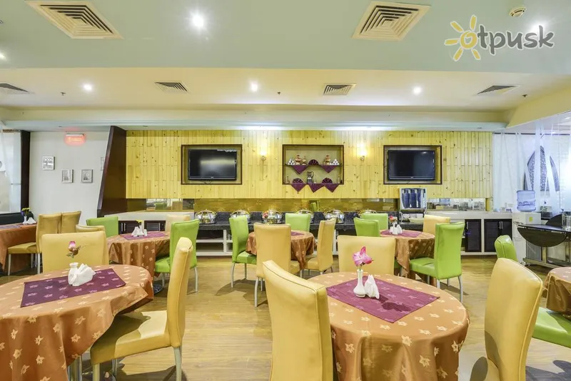 Фото отеля Phoenix Hotel 3* Dubaija AAE bāri un restorāni