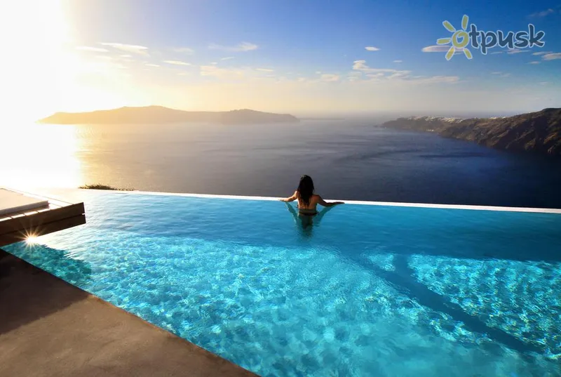 Фото отеля West East Suites 5* par. Santorini Grieķija ārpuse un baseini
