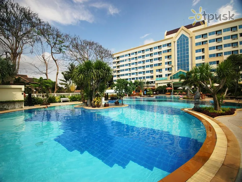 Фото отеля Coco Beach Hotel Jomtien Pattaya 4* Паттайя Таиланд экстерьер и бассейны