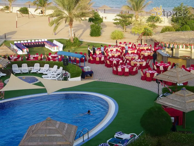 Фото отеля Golden Tulip Resort Dibba 4* Фуджейра ОАЕ екстер'єр та басейни