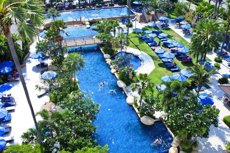 Фото отеля Jomtien Palm Beach Hotel & Resort 4* Паттайя Таиланд экстерьер и бассейны