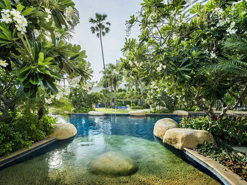 Фото отеля Jomtien Palm Beach Hotel & Resort 4* Паттайя Таиланд экстерьер и бассейны