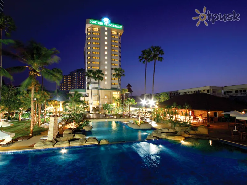 Фото отеля Jomtien Palm Beach Hotel & Resort 4* Pataja Tailandas išorė ir baseinai
