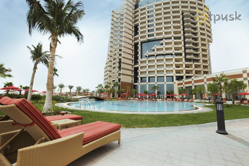 Фото отеля Khalidiya Palace Rayhaan by Rotana 5* Абу Даби ОАЭ экстерьер и бассейны