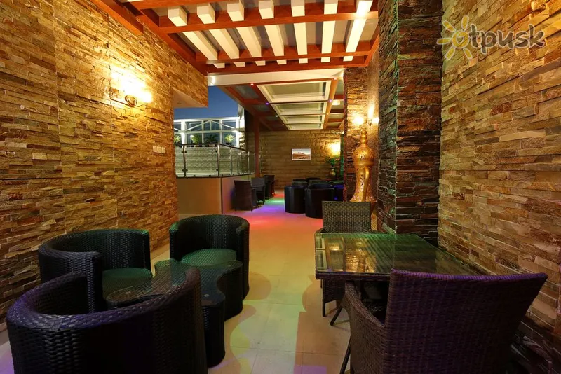 Фото отеля Queen Palace Hotel 4* Abu Dabis JAE barai ir restoranai