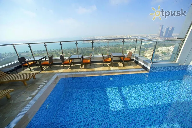 Фото отеля Ramada Abu Dhabi Corniche 4* Абу Дабі ОАЕ екстер'єр та басейни