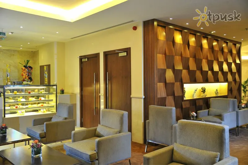 Фото отеля Ramada Abu Dhabi Corniche 4* Абу Дабі ОАЕ бари та ресторани