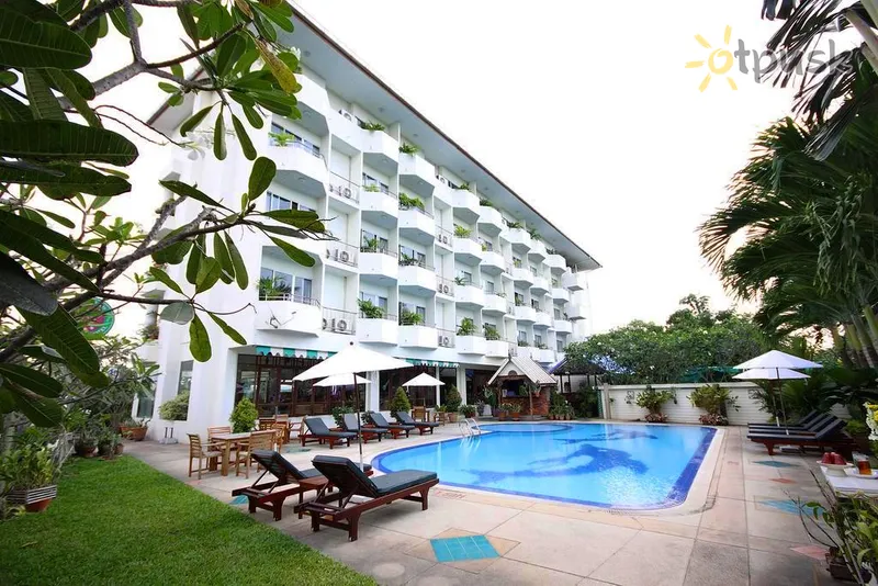 Фото отеля JP Villa Pattaya 3* Паттайя Таиланд экстерьер и бассейны