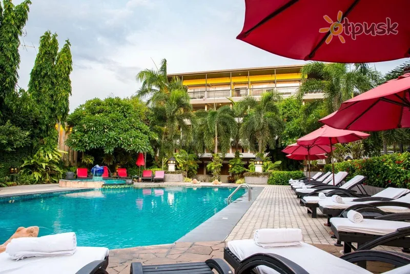 Фото отеля Lantana Pattaya Hotel & Resort 3* Паттайя Таїланд екстер'єр та басейни