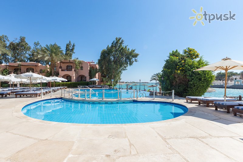 Фото отеля Sultan Bey Hotel 4* Эль-Гуна Египет экстерьер и бассейны