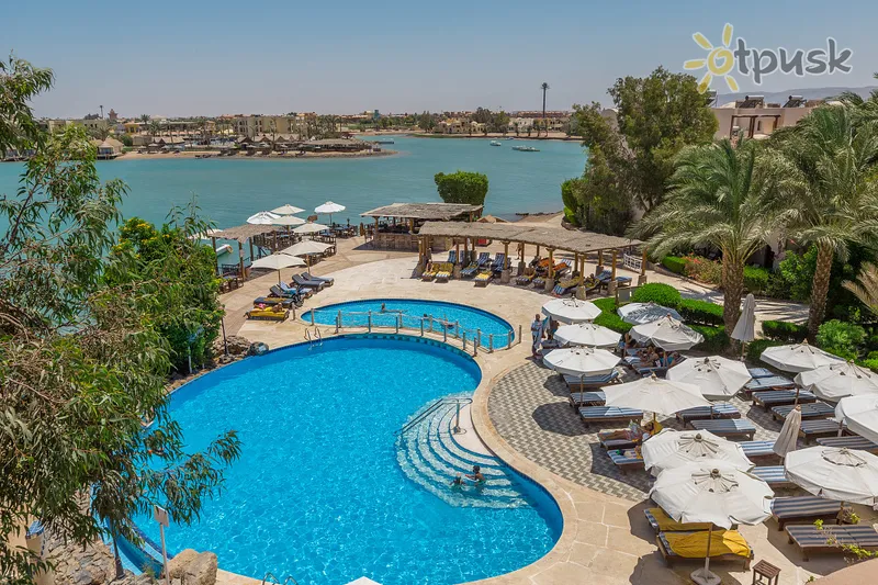 Фото отеля Sultan Bey Hotel 4* El Gouna Ēģipte ārpuse un baseini