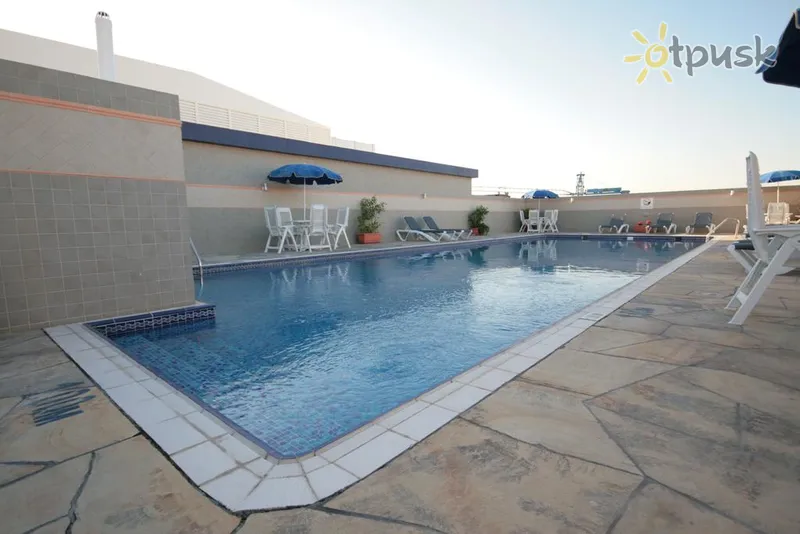 Фото отеля Rose Garden Hotel Apartments 4* Дубай ОАЭ экстерьер и бассейны