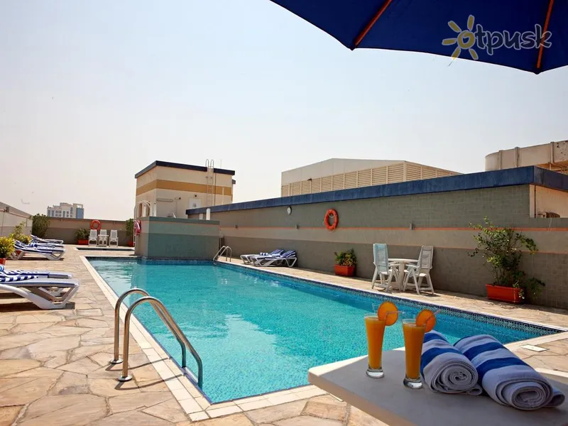 Фото отеля Rose Garden Hotel Apartments 4* Дубай ОАЭ экстерьер и бассейны