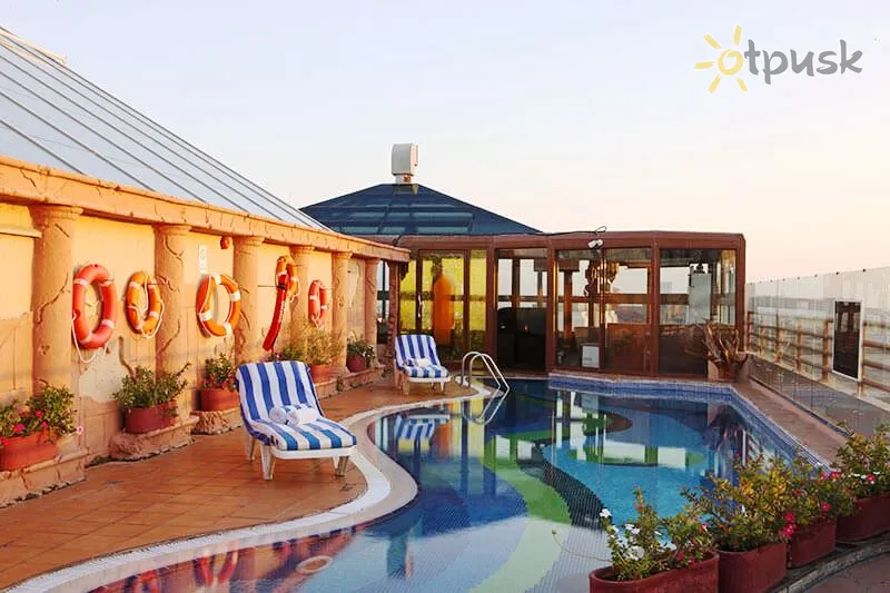 Фото отеля Sea View Hotel 4* Дубай ОАЭ экстерьер и бассейны