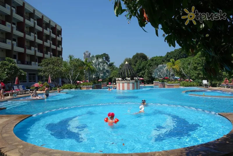 Фото отеля Lek Villa 3* Паттайя Таїланд екстер'єр та басейни