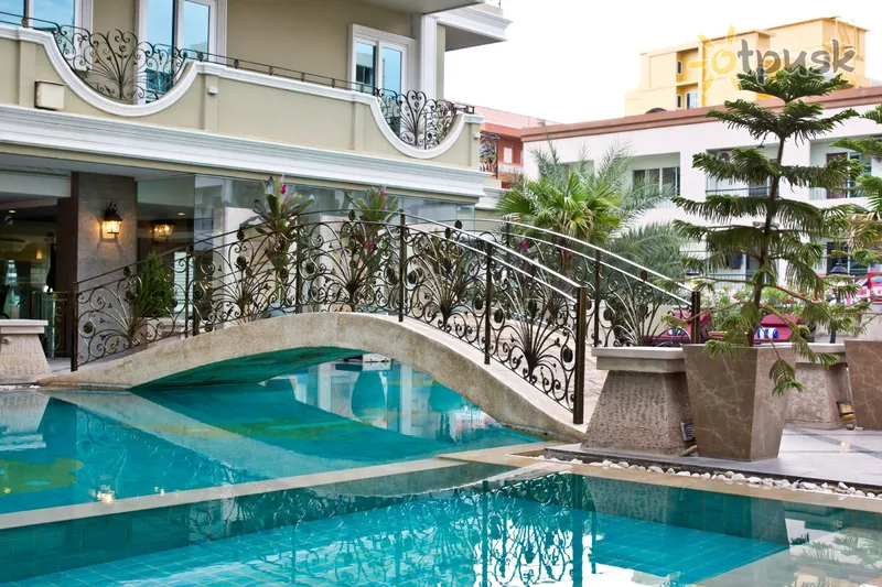 Фото отеля LK Royal Suite 4* Паттайя Таиланд экстерьер и бассейны