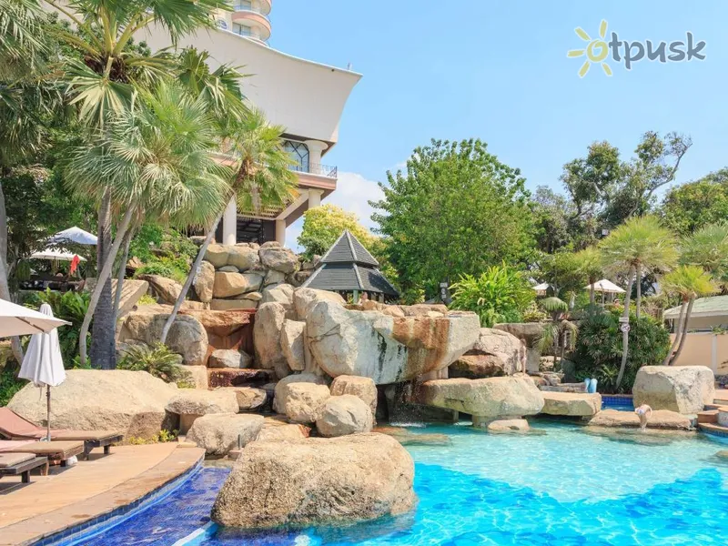 Фото отеля Long Beach Garden Hotel & Spa 4* Паттайя Таиланд экстерьер и бассейны