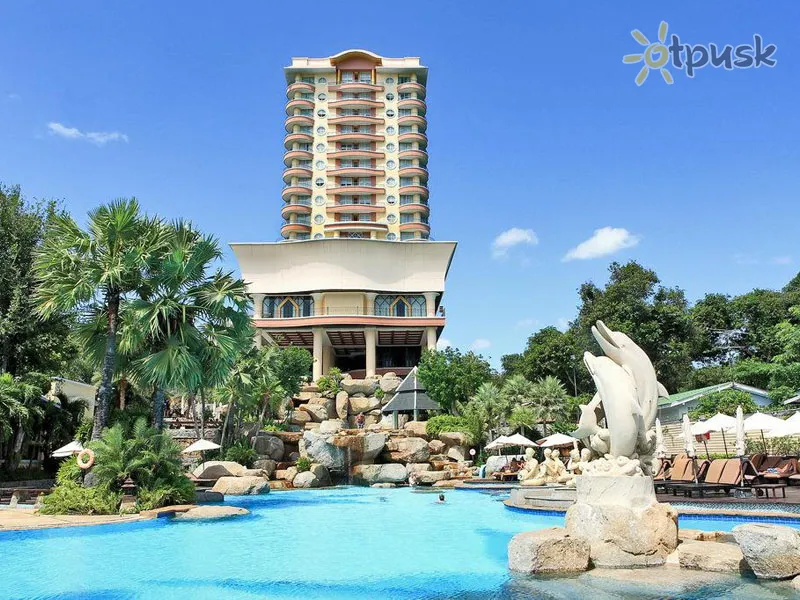 Фото отеля Long Beach Garden Hotel & Spa 4* Паттайя Таїланд екстер'єр та басейни
