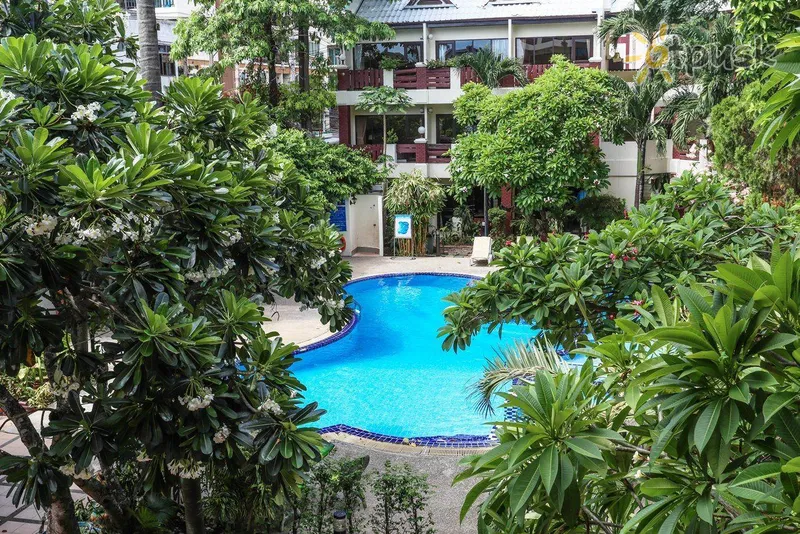Фото отеля Mermaid's Beach Resort Jomtien 3* Паттайя Таїланд екстер'єр та басейни