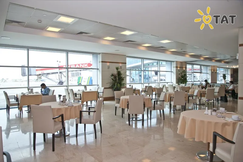 Фото отеля Tav Airport Hotel Istanbul 5* Стамбул Туреччина бари та ресторани