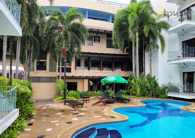 Фото отеля Kram Pattaya 3* Pataja Taizeme ārpuse un baseini