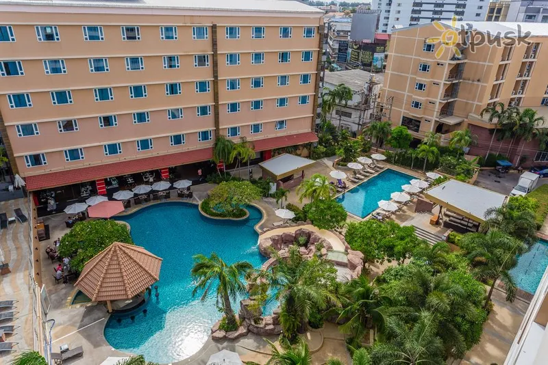 Фото отеля Nova Platinum Hotel 4* Паттайя Таїланд екстер'єр та басейни
