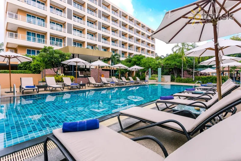 Фото отеля Nova Platinum Hotel 4* Паттайя Таиланд экстерьер и бассейны