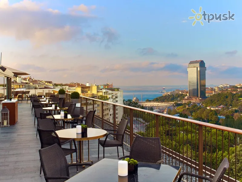 Фото отеля The St. Regis Istanbul 5* Stambula Turcija bāri un restorāni