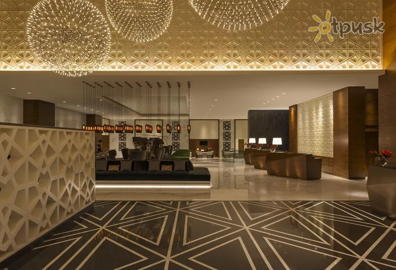 Фото отеля Sheraton Grand Hotel 5* Dubajus JAE fojė ir interjeras