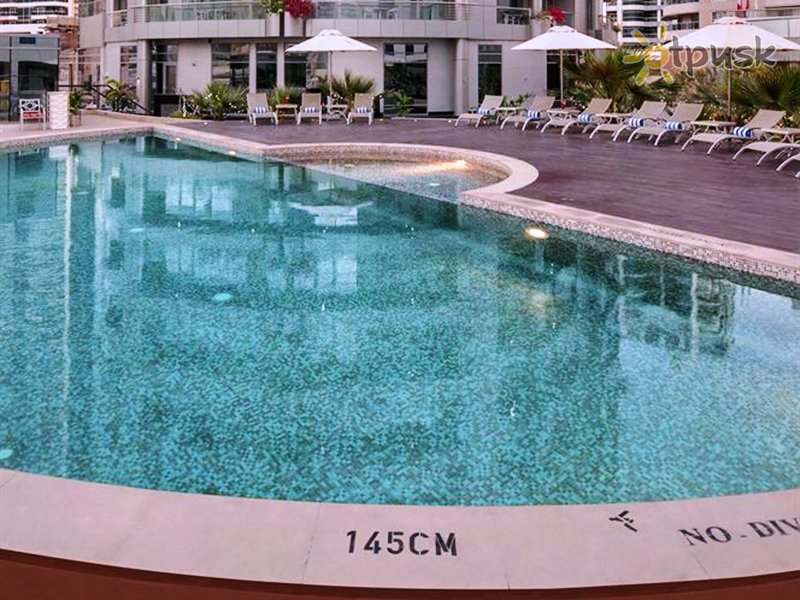 Фото отеля Signature Hotel Apartments & Spa Marina 4* Дубай ОАЭ экстерьер и бассейны