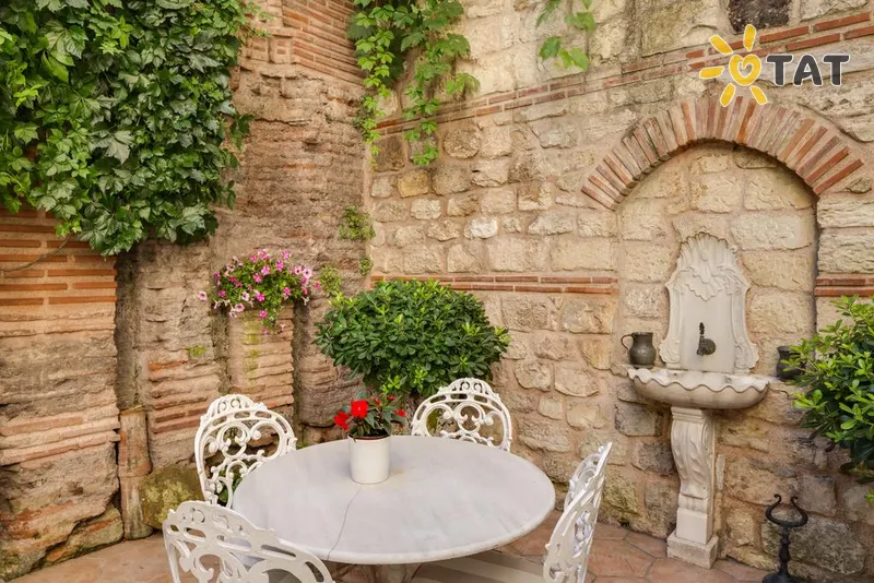 Фото отеля Sari Konak Hotel 4* Стамбул Турция экстерьер и бассейны