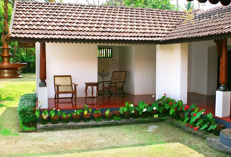 Фото отеля Harivihar Heritage Home 3* Керала Індія екстер'єр та басейни