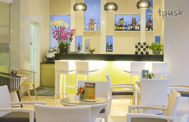 Фото отеля Pattaya Sea View Hotel 4* Паттайя Таїланд бари та ресторани