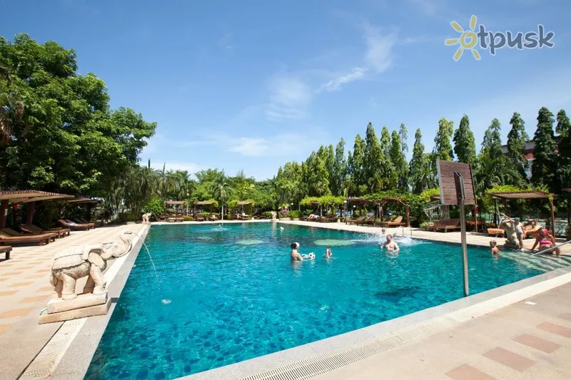Фото отеля Pinnacle Grand Jomtien Resort 4* Pataja Tailandas išorė ir baseinai
